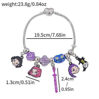 Pulsera estilo Pandora de la película kpop hunters, vienen los Charms de las chicas guerreras Harajuku Fans. La pulsera y los accesorios se pueden acomodar a tu gusto está preciosa y es de excelente calidad para tu niña o adolescente
