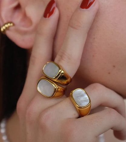 Anillo Uworld de acero inoxidable 316L chapado en oro PVD de 18K para dedo, joyería llamativa, con concha, perla de agua dulce y circonia