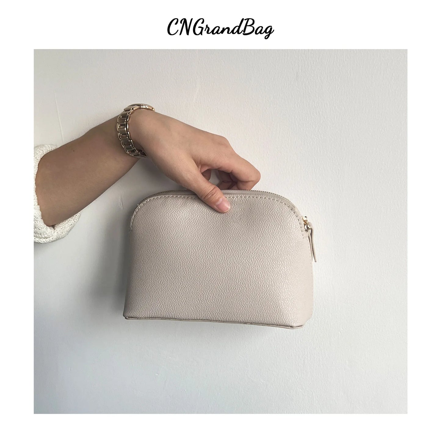 Bolsa de cosméticos de cuero sintético con letras personalizadas, clásica, sencilla, de color liso, con cremallera avanzada.