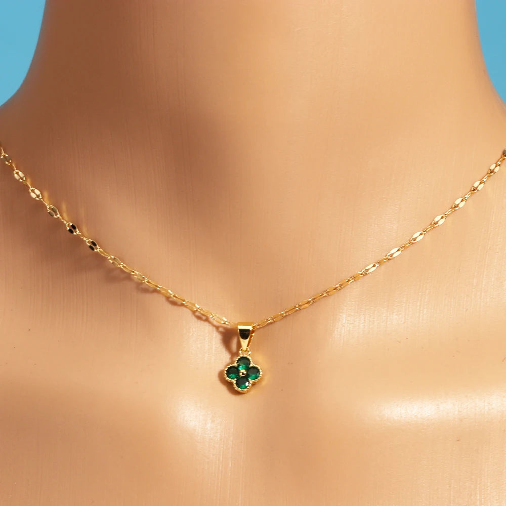 Collar con colgante de trébol violeta de cadena de acero inoxidable para mujer