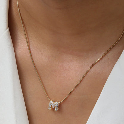 Collar con Inicial de Letra Bonita, Baño de Oro de 18K, Collar con Zirconias, Collar de Letras Infladas