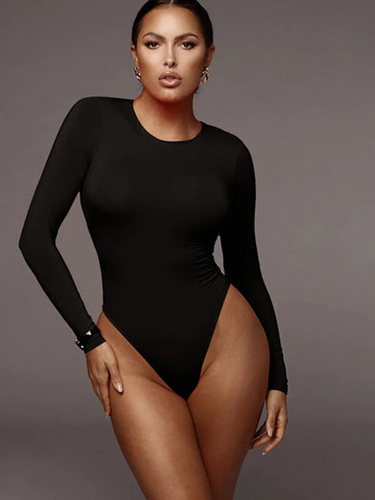 Bodysuit de manga larga cuello redondo color blanco, negro y color piel o khaki