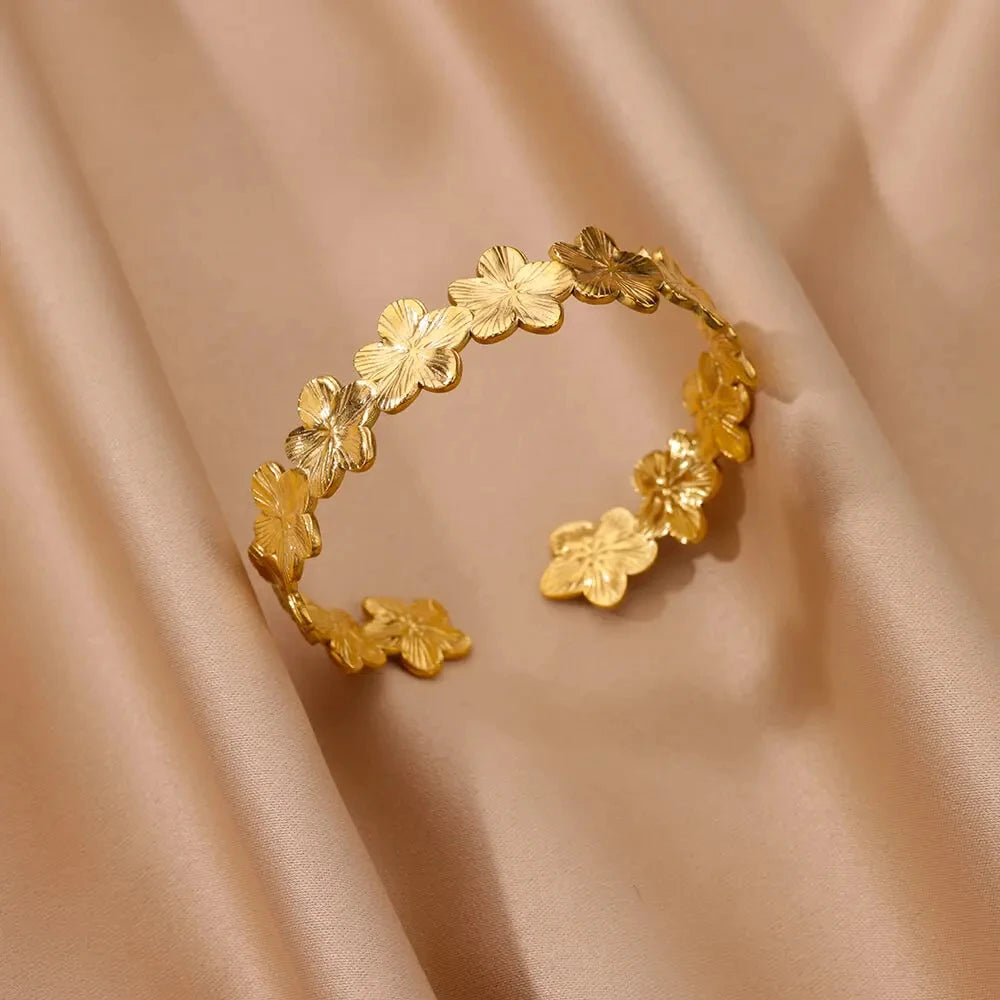 Brazalete Abierto con Patrón Clásico Exquisito para Mujeres, Pulsera Tipo Cuff, Color Oro, Brazalete de Acero Inoxidable