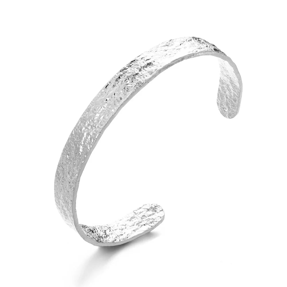 Brazalete Abierto con Patrón Clásico Exquisito para Mujeres, Pulsera Tipo Cuff, Color Oro, Brazalete de Acero Inoxidable