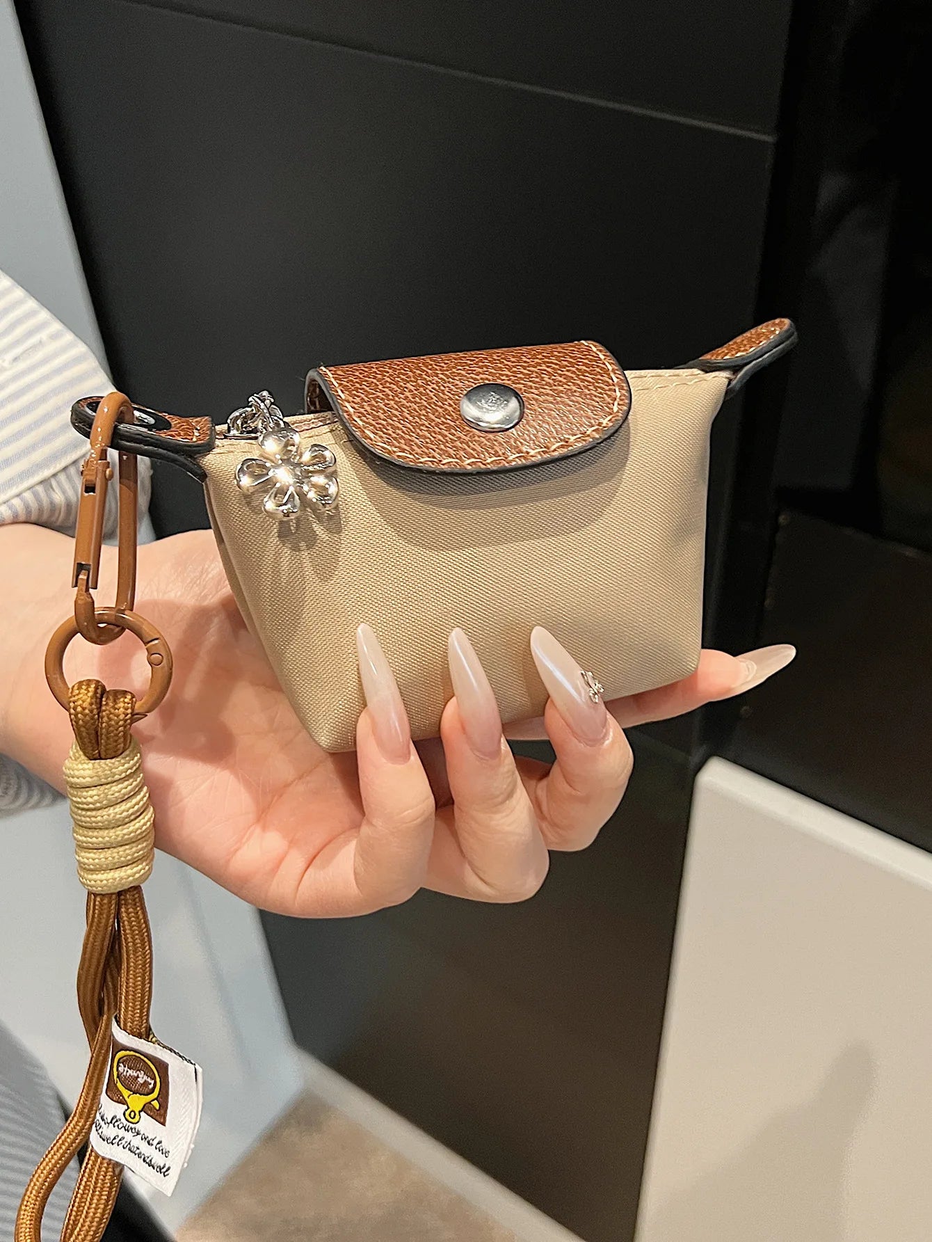 Bolso Monedero Mini de Moda Exquisito de Venta Caliente, Color Sólido Simple, Estilo Coreano, Bolsa de Maquillaje de Almacenamiento para Mujeres,