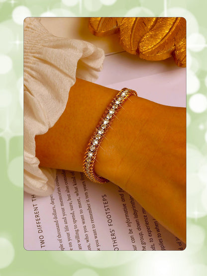 Pulsera de Triple Fila con Brillante, Acero Inoxidable Hipoalergénico Chapado en Oro de 18K, Joyería de Lujo y Elegante