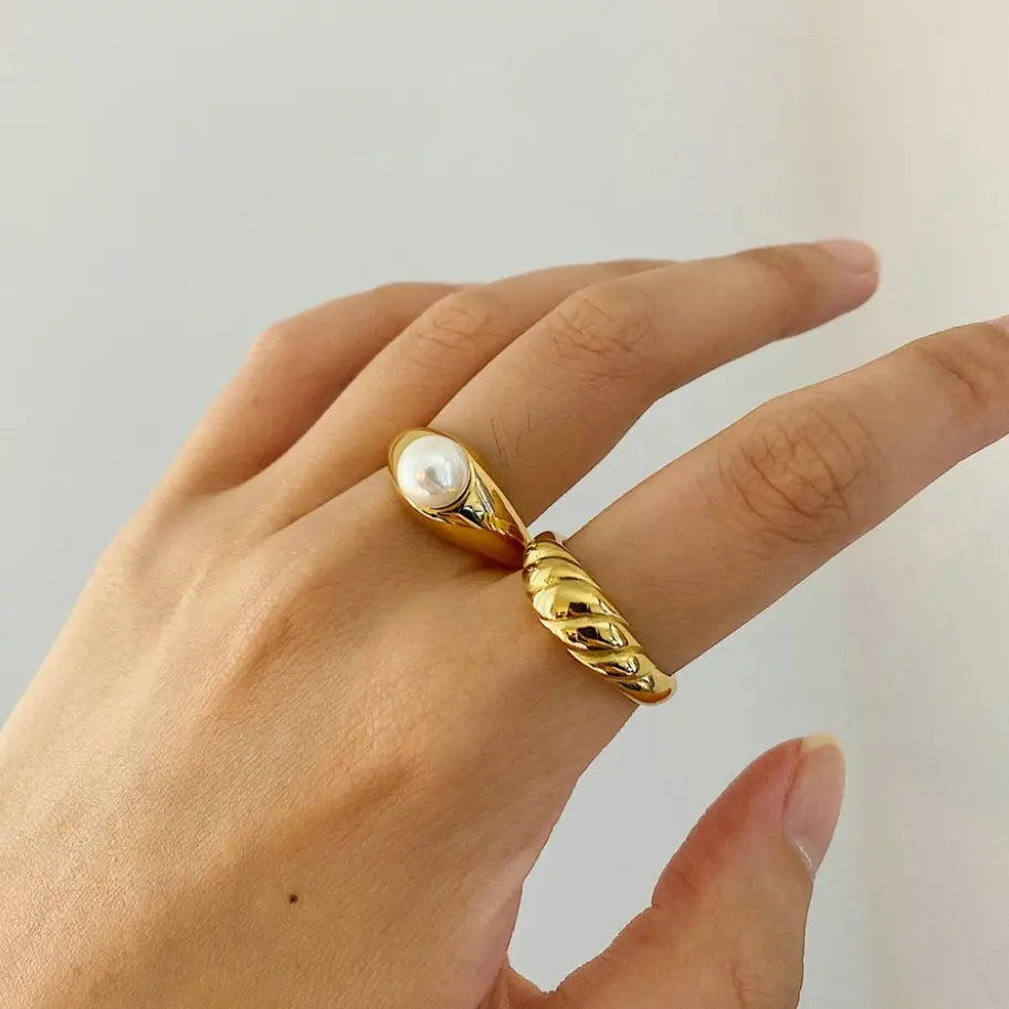Anillo Uworld de acero inoxidable 316L chapado en oro PVD de 18K para dedo, joyería llamativa, con concha, perla de agua dulce y circonia